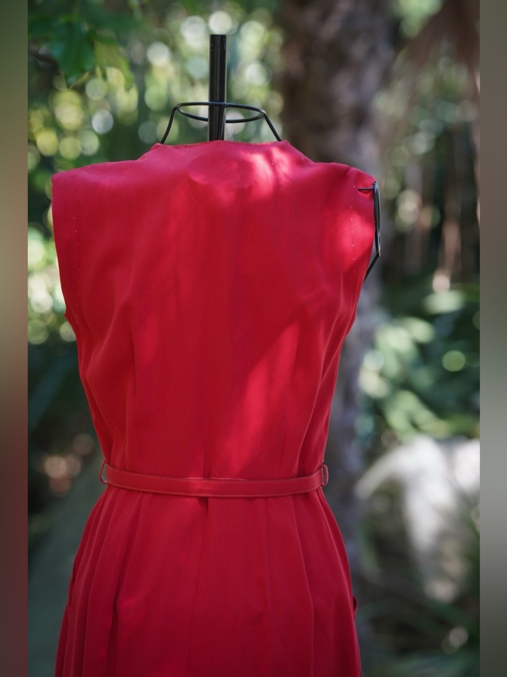 Vintage Red Sleeveless Dress w/ Rhinestone Lion Emblem & Belt - Size S/M - Picture 3 of 7